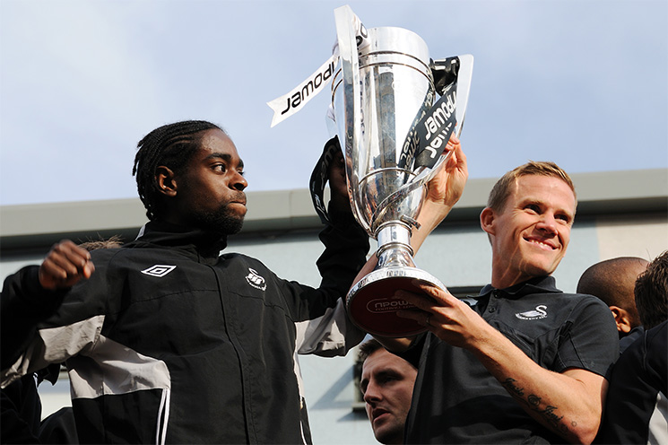 Os swans ascenderam à Premier League em 2011, não tendo parado de surpreender desde então (foto: B. Stares/Shutterstock)