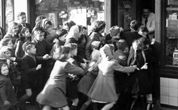 Black-Friday-Factory