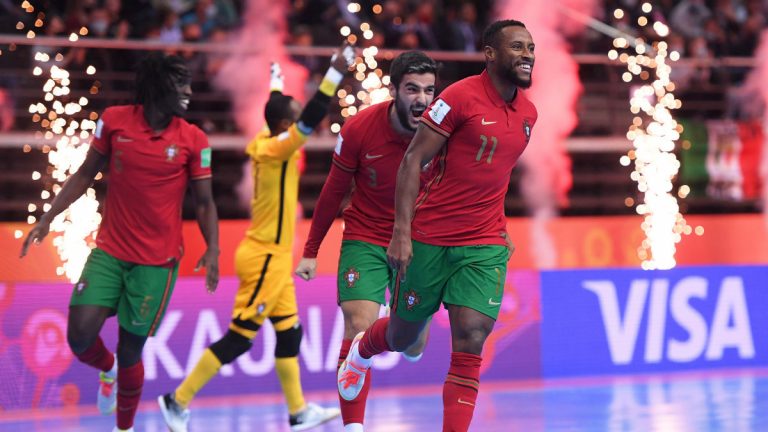 Portugal bate Argentina e conquista título mundial inédito no futsal