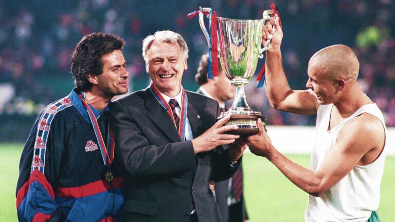 bobby-robson-mourinho-trofeu